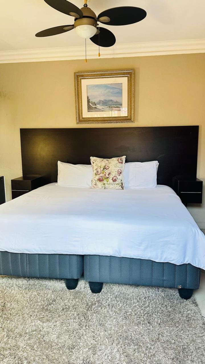 Sunrise Boutique Hotel Witbank Eksteriør bilde