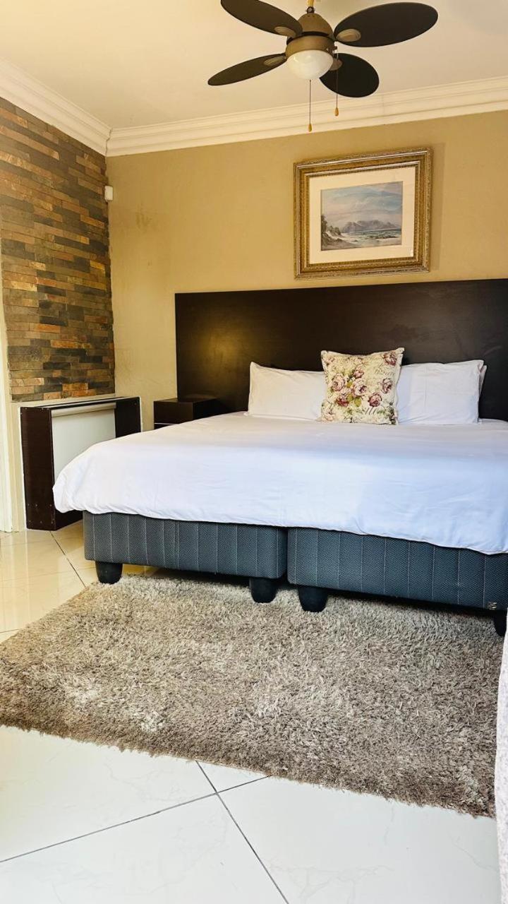 Sunrise Boutique Hotel Witbank Eksteriør bilde