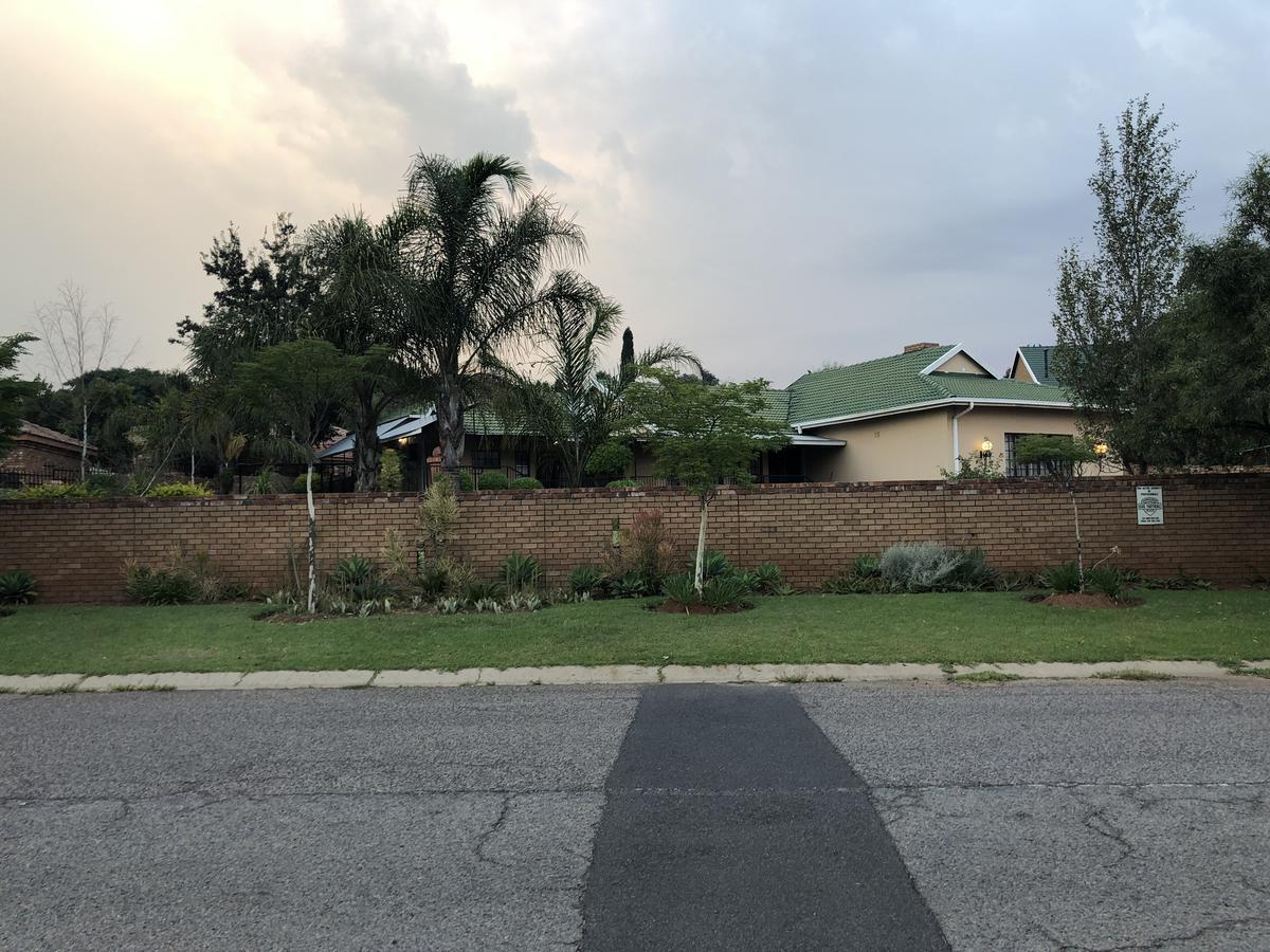Sunrise Boutique Hotel Witbank Eksteriør bilde