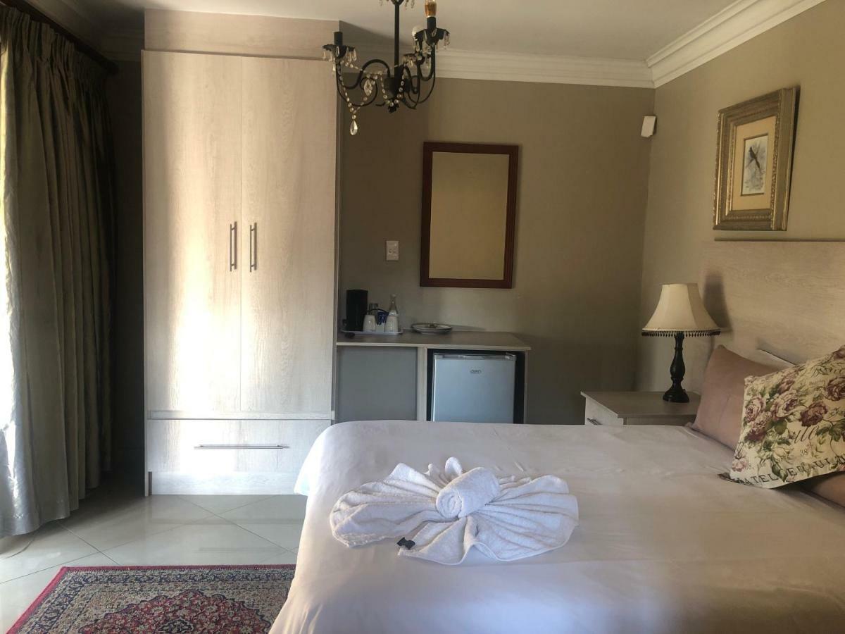 Sunrise Boutique Hotel Witbank Eksteriør bilde