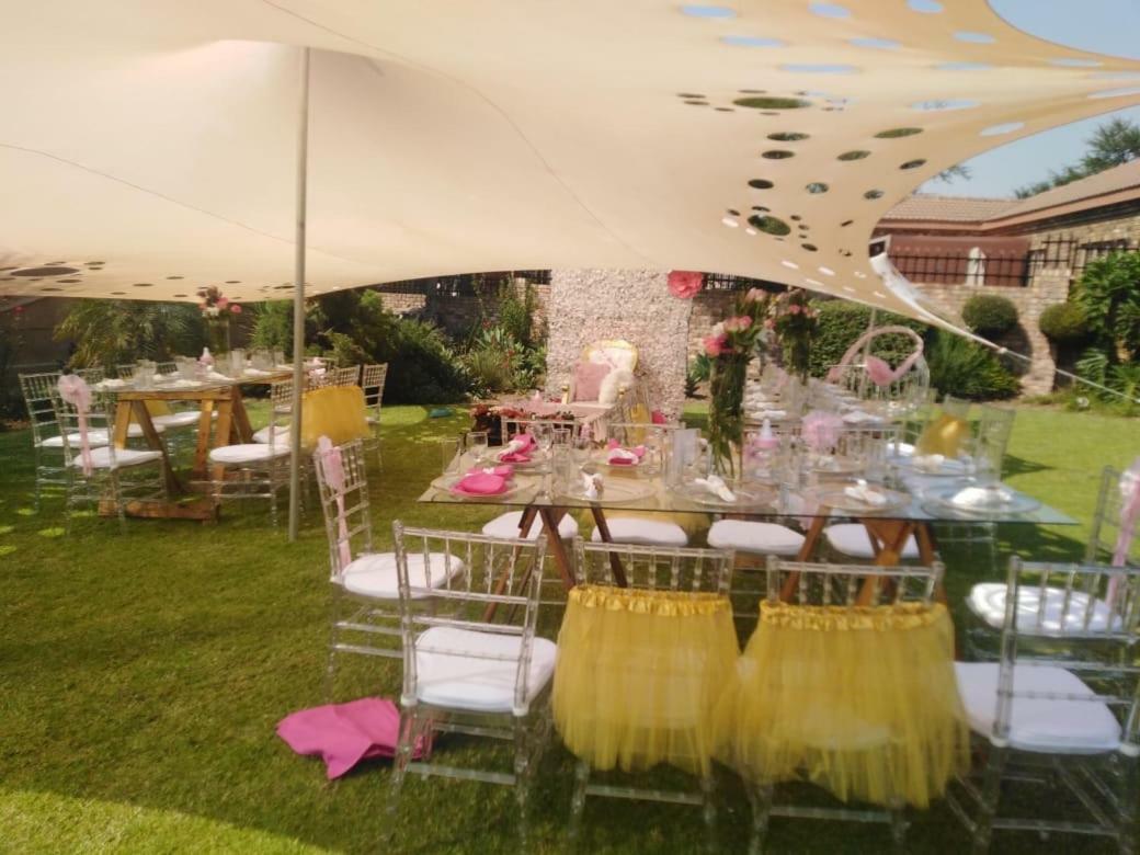 Sunrise Boutique Hotel Witbank Eksteriør bilde